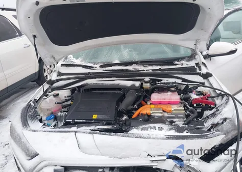 2022 Hyundai Ioniq Plug-In Hybrid Sel from USA, damaged, VIN KMHC75LDXNU274094